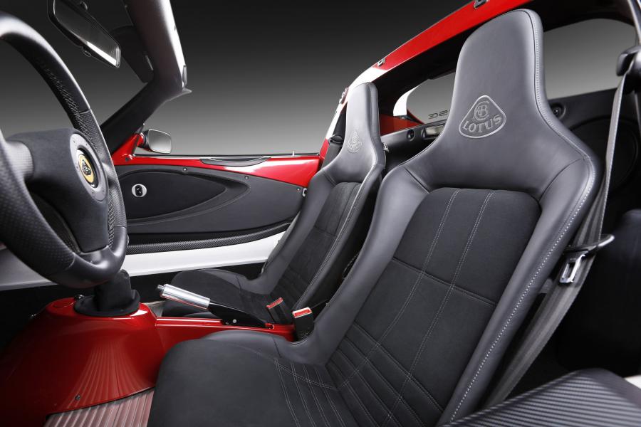 Интерьер Lotus Elise S by Carbon Motors 2017 года  (фото 12 из 14)